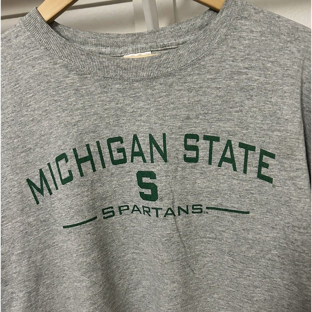 MSU Michigan State University Spartans Men's XXL Gray T-Shirt with GREEN Letters
